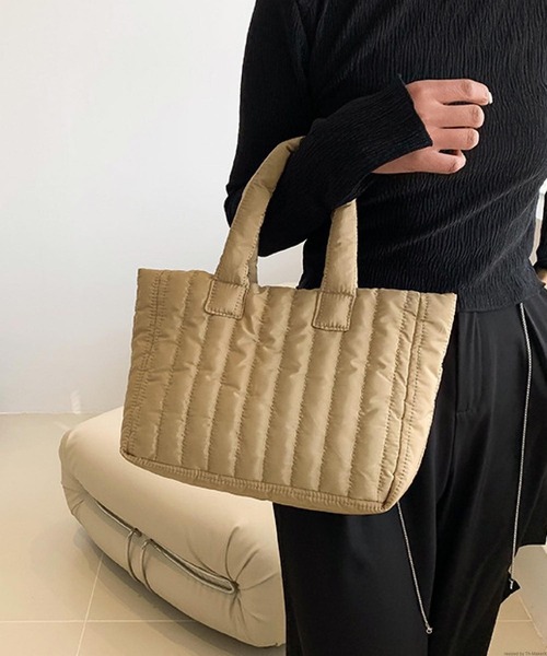 TONE SELECT GOODS(トーンセレクトグッズ)の「Liaa/キルティング ミニトートバッグ A18454(トートバッグ・レディース・ベージュ/ホワイト/ブラック・FREE)」の6枚目の写真