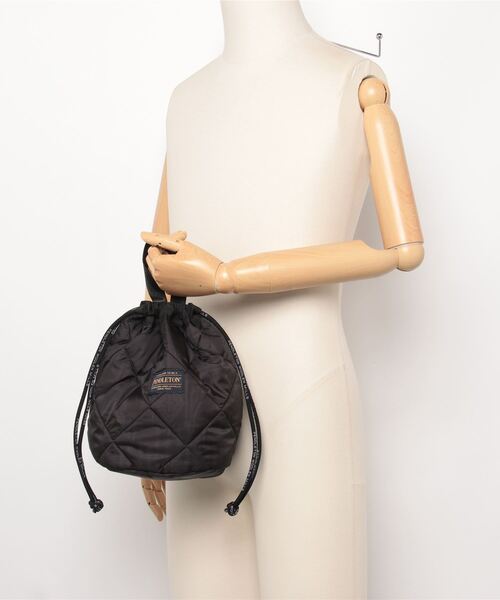PENDLETON(ペンドルトン)の「【 PENDLETON / ペンドルトン 】キルティング ドローバック 巾着バック QT DRAWBAG(ハンドバッグ・レディース・オリーブドラブ/ブラック・FREE)」の17枚目の写真