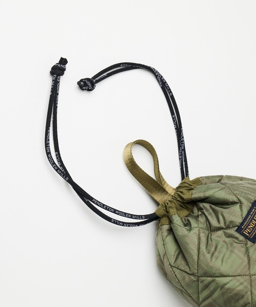 PENDLETON(ペンドルトン)の「【 PENDLETON / ペンドルトン 】キルティング ドローバック 巾着バック QT DRAWBAG(ハンドバッグ・レディース・オリーブドラブ/ブラック・FREE)」の14枚目の写真