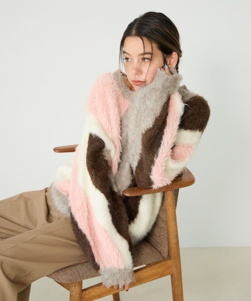 BAYFLOW(ベイフロー)の「ニュアンスパターンニットプルオーバー(ニット/セーター・レディース・モカ/ブラウン/ライトブルー・FREE)」の1枚目の写真