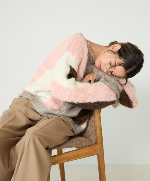 BAYFLOW(ベイフロー)の「ニュアンスパターンニットプルオーバー(ニット/セーター・レディース・モカ/ブラウン/ライトブルー・FREE)」の15枚目の写真