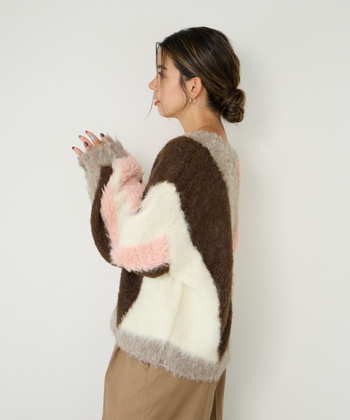 BAYFLOW(ベイフロー)の「ニュアンスパターンニットプルオーバー(ニット/セーター・レディース・モカ/ブラウン/ライトブルー・FREE)」の19枚目の写真