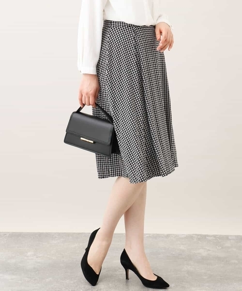 時代 本物和田白玉 清 手彫内堂 陽刻麒麟紋 鼻煙壺 薬瓶 珊瑚蓋 激安 時代 本物和田白玉 清 手彫内堂 陽刻麒麟紋 鼻煙壺 薬瓶