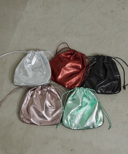 CIAOPANIC TYPY(チャオパニックティピー)の「コードレーンクラッシュメタル巾着BAG(トートバッグ・レディース・レッド/ミント/シルバー/グレイッシュベージュ/ブラック・ONE SIZE)」の3枚目の写真