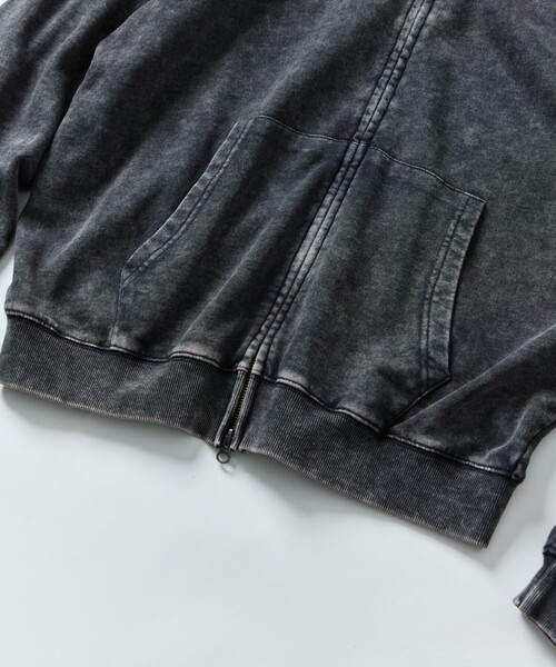 FREAK'S STORE(フリークスストア)の「限定展開 MR HEARTS/ミスターハーツ CHEMICAL WASH ZIP UP HOODIE(パーカー・メンズ・ブラック/ブラウン/ネイビー・MEDIUM/LARGE/SMALL)」の7枚目の写真