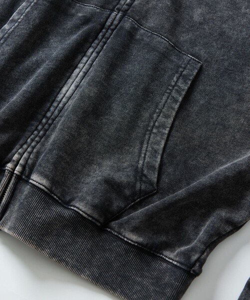 FREAK'S STORE(フリークスストア)の「限定展開 MR HEARTS/ミスターハーツ CHEMICAL WASH ZIP UP HOODIE(パーカー・メンズ・ブラック/ブラウン/ネイビー・MEDIUM/LARGE/SMALL)」の8枚目の写真