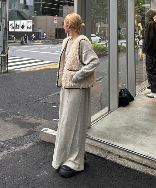 CIAOPANIC TYPY(チャオパニックティピー)の「【WEB限定】ウール混クルーネックニットワンピース(ワンピース・レディース・ブラック/ライトグレー/ブラウン/オフホワイト・SMALL/MEDIUM/LARGE)」の20枚目の写真