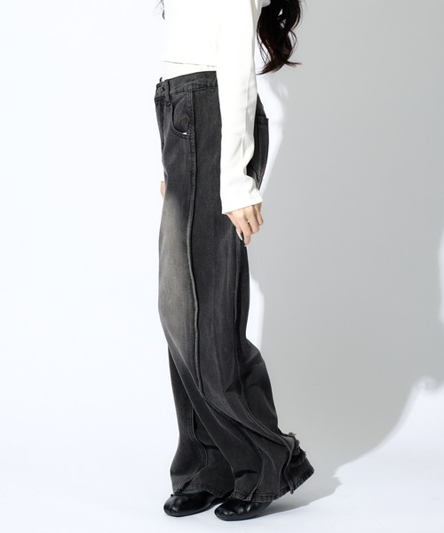 tinkerend（ティンカーエンド）の「【ユニセックス】Wave Wide Buggy Denim / ウェーブワイドバギーデニム バギーパンツ（デニムパンツ・レディース・ブラック/ブルー・3/2/1）」の8枚目の写真