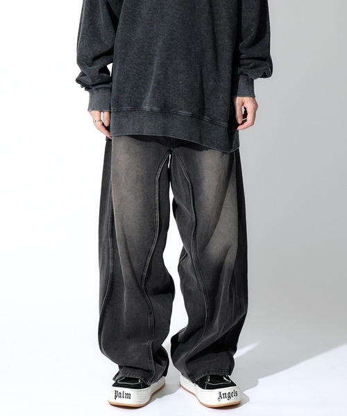 tinkerend（ティンカーエンド）の「【ユニセックス】Wave Wide Buggy Denim / ウェーブワイドバギーデニム バギーパンツ（デニムパンツ・レディース・ブラック/ブルー・3/2/1）」の6枚目の写真