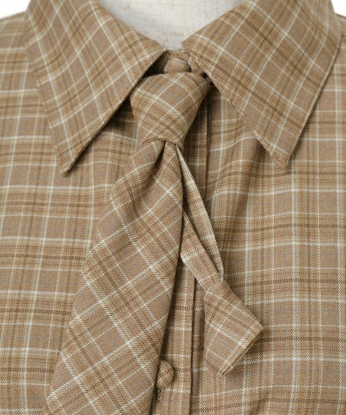 F i.n.t（フィント）の「ネクタイ付きチェックシャツワンピース/fint（シャツワンピース・レディース・グレー/ブラック×レッド/ベージュ・FREE）」の6枚目の写真