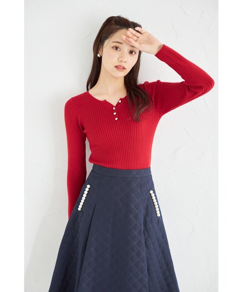 tocco closet（トッコ　クローゼット）の「【ZOZO限定】ヘンリーネックハートボタンリブニット（ニット/セーター・レディース・アイボリー/ブラック/ネイビー/ピンク/レッド・M）」の5枚目の写真