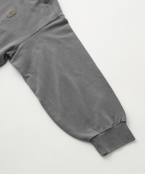 Carhartt WIP(カーハートダブリューアイピー)の「【CARHARTT WIP / カーハート ダブリューアイピー】HOODED VISTA SWEATSHIRT(パーカー・メンズ・ブラック/ネイビー・MEDIUM/LARGE/X-LARGE)」の4枚目の写真