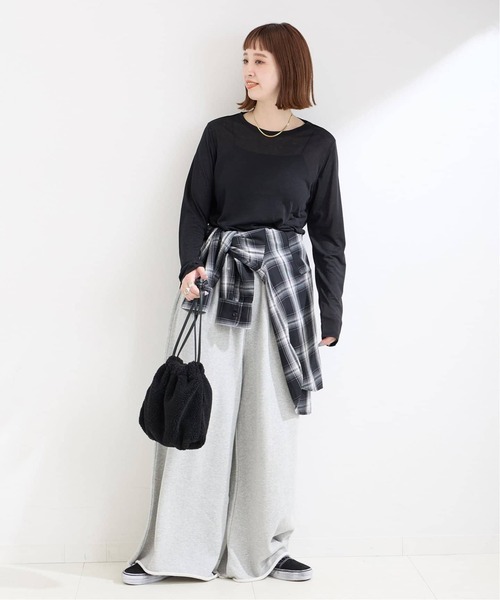 Simplicite(サンプリシテ)の「《追加3》シアークルーネックロンTEE(Tシャツ/カットソー・レディース・ブラック/ブラック系その他/ホワイト・FREE)」の11枚目の写真