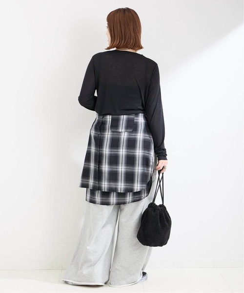 Simplicite(サンプリシテ)の「《追加3》シアークルーネックロンTEE(Tシャツ/カットソー・レディース・ブラック/ブラック系その他/ホワイト・FREE)」の14枚目の写真