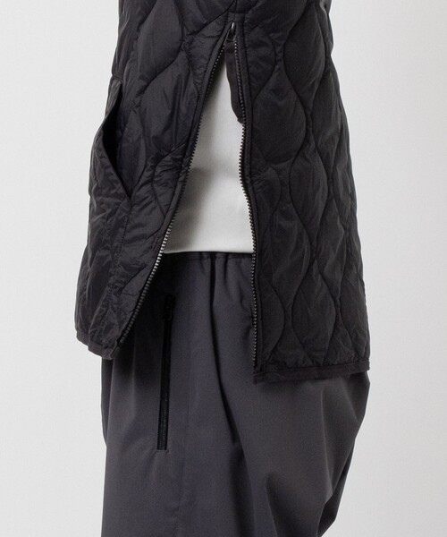 TAION(タイオン)の「【TAION/タイオン】MILITARY V NECK W-ZIP DOWN VEST SOFT SHELL/軽量/洗える(ベスト・メンズ・ブラック/ネイビー・MEDIUM/LARGE/X-LARGE)」の14枚目の写真