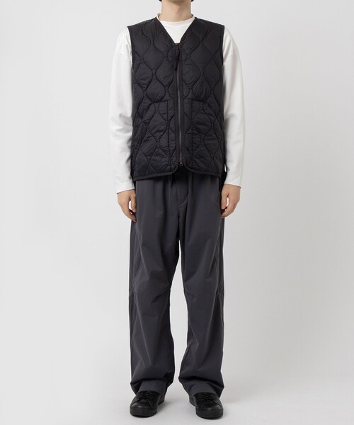 TAION(タイオン)の「【TAION/タイオン】MILITARY V NECK W-ZIP DOWN VEST SOFT SHELL/軽量/洗える(ベスト・メンズ・ブラック/ネイビー・MEDIUM/LARGE/X-LARGE)」の12枚目の写真