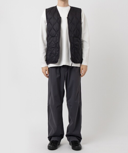 TAION(タイオン)の「【TAION/タイオン】MILITARY V NECK W-ZIP DOWN VEST SOFT SHELL/軽量/洗える(ベスト・メンズ・ブラック/ネイビー・MEDIUM/LARGE/X-LARGE)」の11枚目の写真