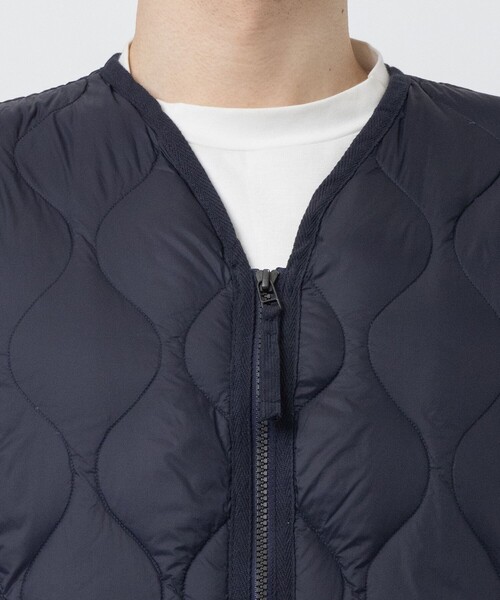 TAION(タイオン)の「【TAION/タイオン】MILITARY V NECK W-ZIP DOWN VEST SOFT SHELL/軽量/洗える(ベスト・メンズ・ブラック/ネイビー・MEDIUM/LARGE/X-LARGE)」の7枚目の写真