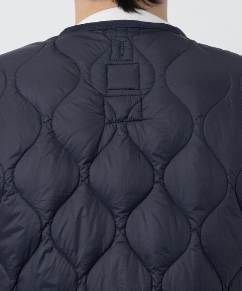 TAION(タイオン)の「【TAION/タイオン】MILITARY V NECK W-ZIP DOWN VEST SOFT SHELL/軽量/洗える(ベスト・メンズ・ブラック/ネイビー・MEDIUM/LARGE/X-LARGE)」の6枚目の写真