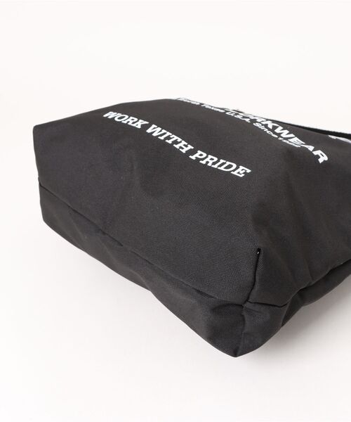 Dickies(ディッキーズ)の「【Dickies】LOGO PRINT 2WAY SHOULDER BAG / ディッキーズ ロゴプリント ツーウェイ ショルダー(ショルダーバッグ・メンズ・ブラック/ワイン/ネイビー/モスグリーン・FREE)」の6枚目の写真