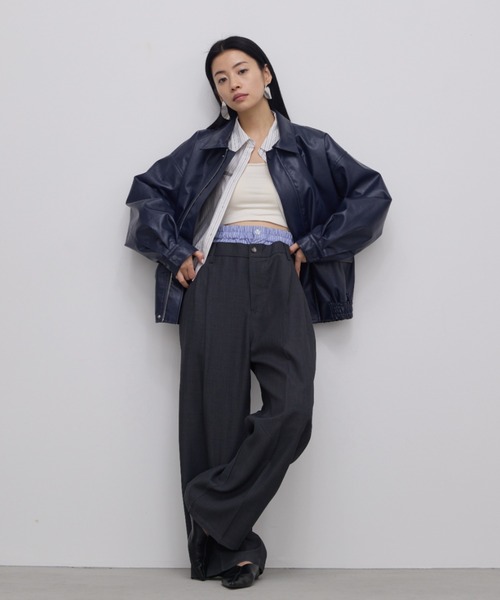 AIC.（エーアイシー）の「レザータッチステンカラーブルゾン（ブルゾン・レディース・ブラック/ネイビー・FREE）」の6枚目の写真