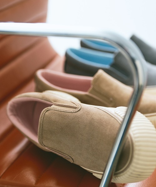 SLACK FOOTWEAR(スラックフットウェア)の「厚底 スリッポン スニーカー 淡い色 くすみカラー(スリッポン・レディース・ベージュ/グレー・25.0cm/23.0cm/23.5cm/24.0cm/24.5cm)」の16枚目の写真
