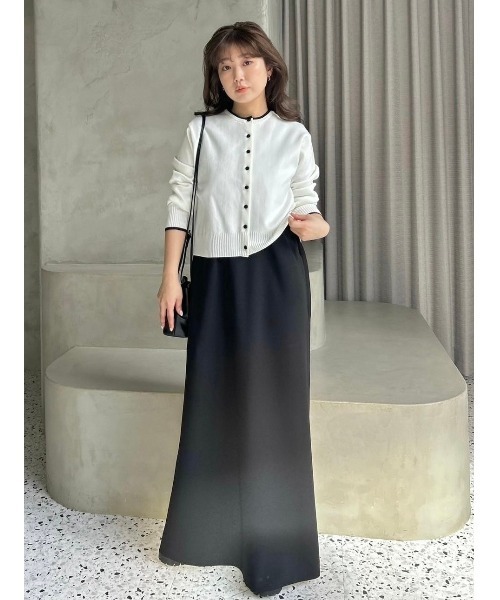 【新品未使用】MilaOwen クルーネックくるみ釦短丈ニットカーディガン 楽天市場】【SALE／50%OFF】クルーネックくるみ釦短丈ニット