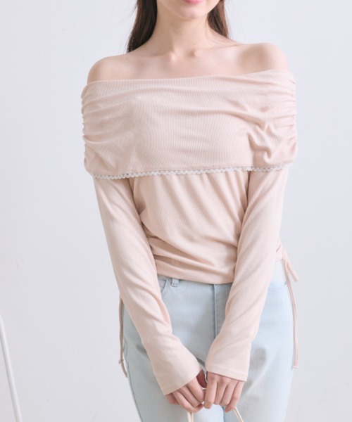 OLIVE des OLIVE(オリーブデオリーブ)の「ピコレースオフショルトップス(Tシャツ/カットソー・レディース・オフホワイト/レッド/ピンク/トップグレー・FREE)」の3枚目の写真