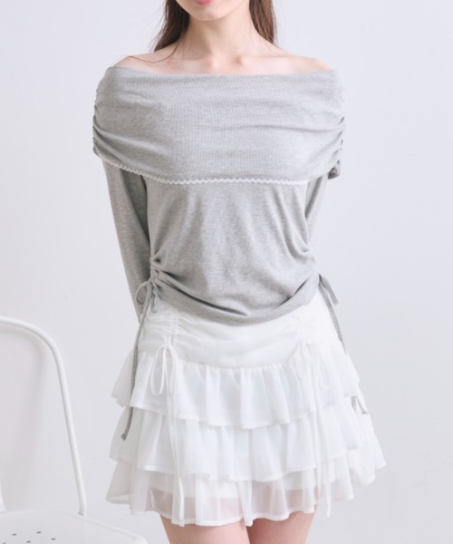 OLIVE des OLIVE(オリーブデオリーブ)の「ピコレースオフショルトップス(Tシャツ/カットソー・レディース・オフホワイト/レッド/ピンク/トップグレー・FREE)」の2枚目の写真