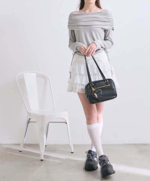 OLIVE des OLIVE(オリーブデオリーブ)の「ピコレースオフショルトップス(Tシャツ/カットソー・レディース・オフホワイト/レッド/ピンク/トップグレー・FREE)」の13枚目の写真