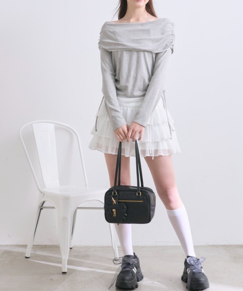 OLIVE des OLIVE(オリーブデオリーブ)の「ピコレースオフショルトップス(Tシャツ/カットソー・レディース・オフホワイト/レッド/ピンク/トップグレー・FREE)」の14枚目の写真