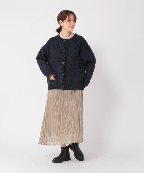 studio CLIP（スタディオクリップ）の「7ゲージフラワーカーディガンジャケット（カーディガン/ボレロ・レディース・ネイビー/オフホワイト・FREE）」の11枚目の写真