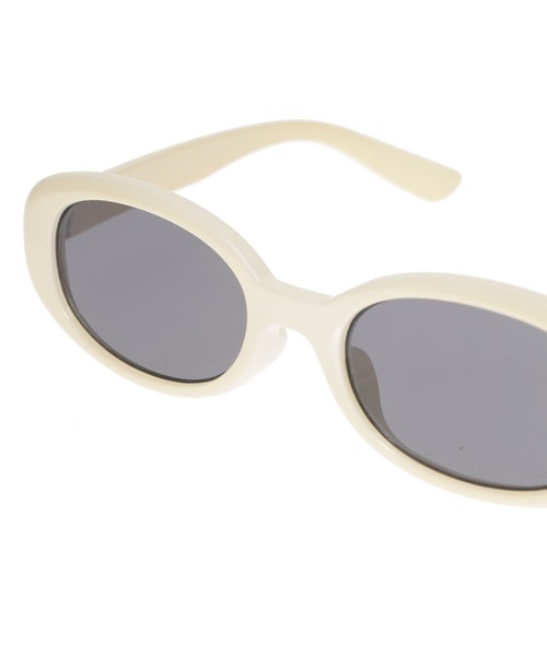 ジジ愛用 オーバルサングラス 90年代風/lespecs 値下げしました！ジジ愛用 オーバルサングラス 90年代風 - メルカリ