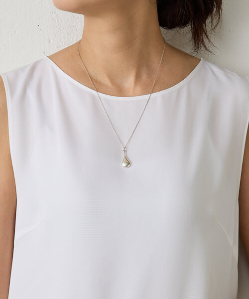 LIVETART（リヴェタート）の「《LIVETART》キュプラツイルタンクトップ（シャツ/ブラウス・レディース・ホワイト/ネイビー・FREE）」の7枚目の写真