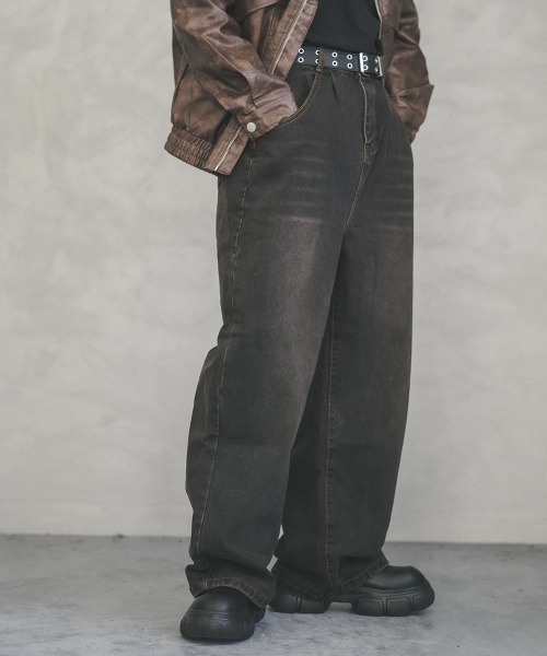 Shoowtime(ショウタイム)の「Vintage wash wide straight denim pants / ビンテージウォッシュワイドストレートデニムパンツ(デニムパンツ・メンズ・ブラック系・X-LARGE/LARGE/MEDIUM)」の6枚目の写真
