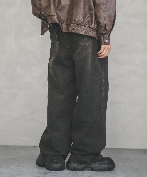 Shoowtime(ショウタイム)の「Vintage wash wide straight denim pants / ビンテージウォッシュワイドストレートデニムパンツ(デニムパンツ・メンズ・ブラック系・X-LARGE/LARGE/MEDIUM)」の3枚目の写真