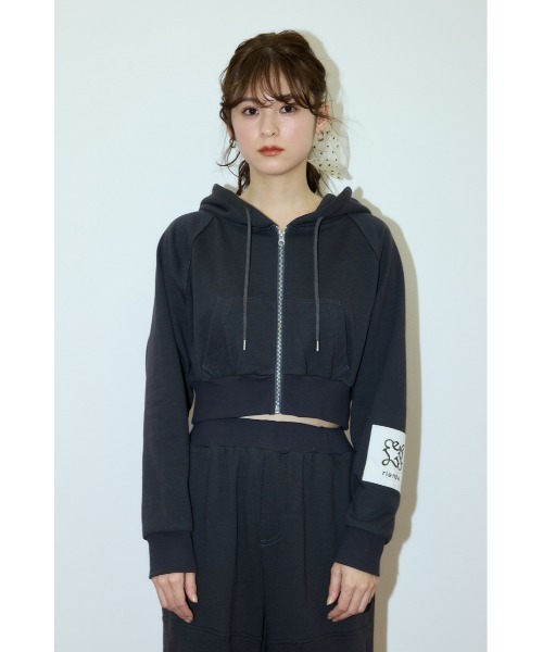 rienda(リエンダ)の「Rパッチ付きレディーススウェットトップス トレーナー 春服(スウェット・レディース・ベージュ/ライトブラック/杢グレー・FREE)」の7枚目の写真