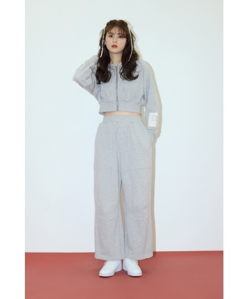 rienda(リエンダ)の「Rパッチ付きレディーススウェットトップス トレーナー 春服(スウェット・レディース・ベージュ/ライトブラック/杢グレー・FREE)」の11枚目の写真