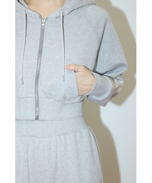 rienda(リエンダ)の「Rパッチ付きレディーススウェットトップス トレーナー 春服(スウェット・レディース・ベージュ/ライトブラック/杢グレー・FREE)」の16枚目の写真