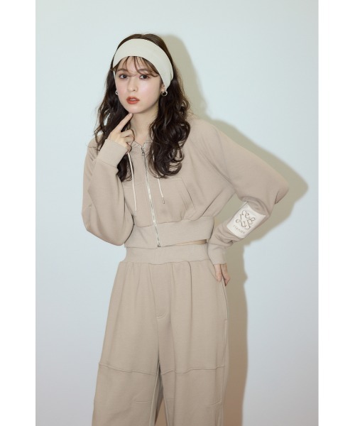 rienda(リエンダ)の「Rパッチ付きレディーススウェットトップス トレーナー 春服(スウェット・レディース・ベージュ/ライトブラック/杢グレー・FREE)」の19枚目の写真