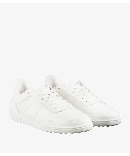 A.P.C.（アーペーセー）の「MOE（スニーカー・メンズ・ホワイト・43/42/41）」の2枚目の写真