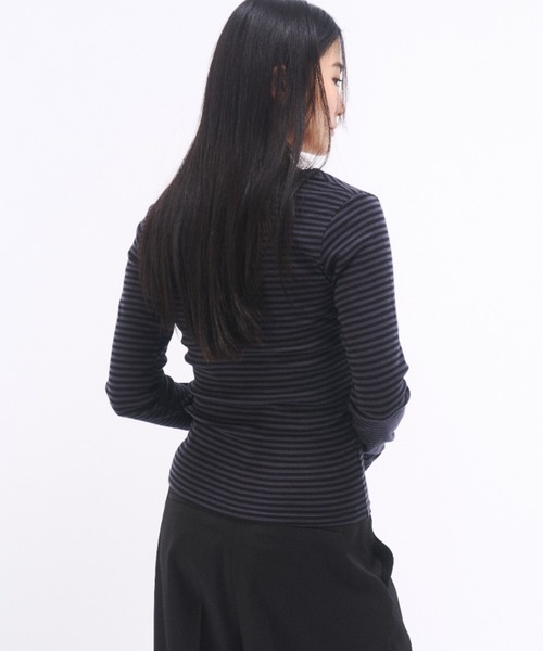 FEKETE（フェケテ）の「STRIPE LONG SLEEVE TEE / ボーダーロンT（Tシャツ/カットソー・レディース・アイボリー/グレー・FREE）」の19枚目の写真