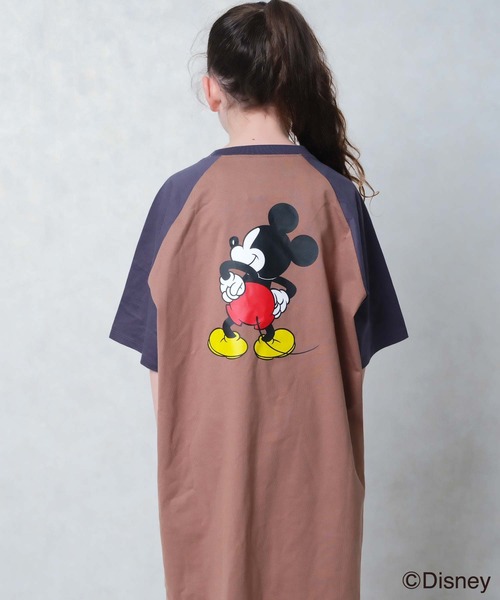 Disney(ディズニー)の「キッズ MICKEY MOUSE オーバーサイズワンピース(ワンピース・キッズ・モカ/チャコールグレー/杢グレー/ホワイト系その他2/ホワイト系その他3/ホワイト/ホワイト系その他/グレー系その他・120cm/110cm/160cm/150cm/140cm/130cm)」の8枚目の写真