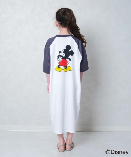 Disney(ディズニー)の「キッズ MICKEY MOUSE オーバーサイズワンピース(ワンピース・キッズ・モカ/チャコールグレー/杢グレー/ホワイト系その他2/ホワイト系その他3/ホワイト/ホワイト系その他/グレー系その他・120cm/110cm/160cm/150cm/140cm/130cm)」の15枚目の写真