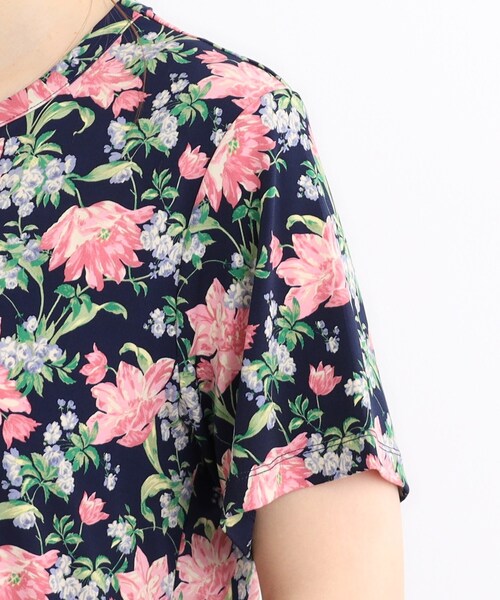 LAURA ASHLEY（ローラアシュレイ）の「【洗える／ジャージ素材／同柄アイテムあり】シャーボーン柄プルオーバー（Tシャツ/カットソー・レディース・ネイビー系/パープル系5・38/40）」の3枚目の写真