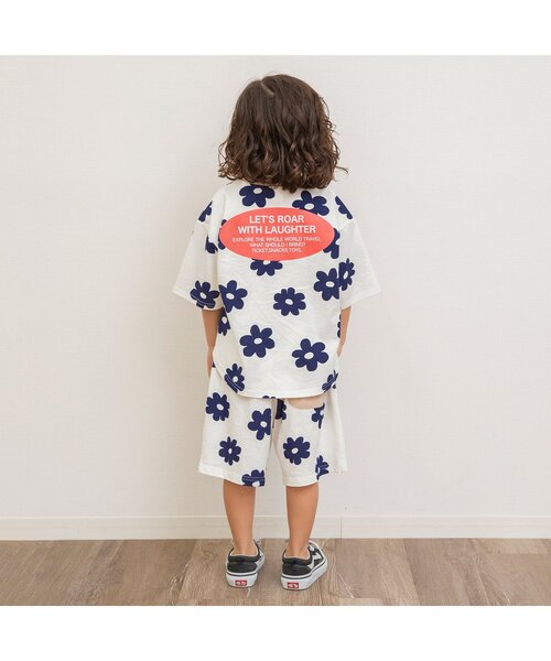 BREEZE（ブリーズ）の「【WEB限定/ジュニア対応】バリエーション半袖セットアップ（ルームウェア/パジャマ・キッズ・オフホワイト/サックスブルー/チャコール/ラベンダー/イエロー/レインボー・90/100/110/120/130/140/150）」の8枚目の写真