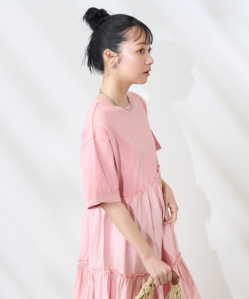 FREAK'S STORE（フリークスストア）の「裾フリル ピグメント半袖ワンピース/異素材ドッキングワンピース（ワンピース・レディース・ベージュ/ピンク/チャコールグレー・ﾌﾘ-）」の22枚目の写真