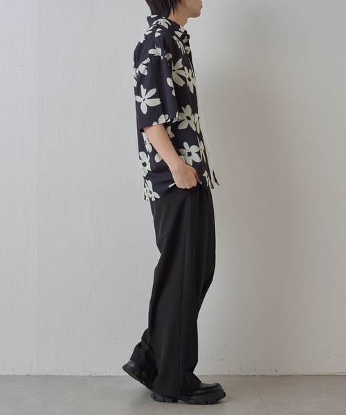 COLONY 2139(コロニートゥーワンスリーナイン)の「アートフラワー柄半袖シャツ(シャツ/ブラウス・メンズ・ブラック/グリーン・MEDIUM/LARGE)」の14枚目の写真