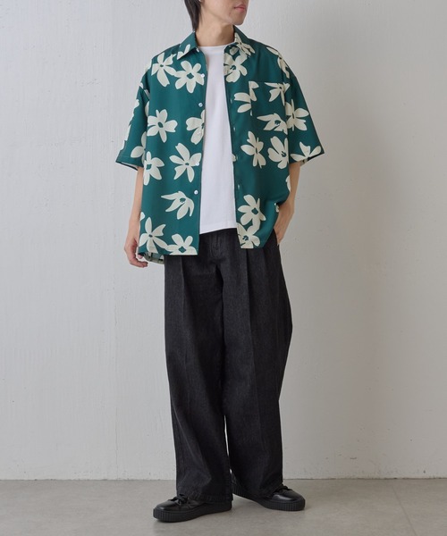 COLONY 2139(コロニートゥーワンスリーナイン)の「アートフラワー柄半袖シャツ(シャツ/ブラウス・メンズ・ブラック/グリーン・MEDIUM/LARGE)」の13枚目の写真