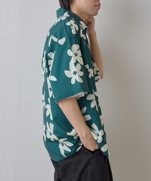 COLONY 2139(コロニートゥーワンスリーナイン)の「アートフラワー柄半袖シャツ(シャツ/ブラウス・メンズ・ブラック/グリーン・MEDIUM/LARGE)」の18枚目の写真